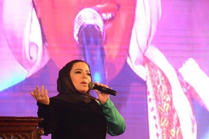 ذاكرة المونديال.. تكريم الفنان حماده هلال في ختام مونديال القاهره ٢٠١٧