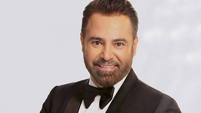 محمد رمضان : احترم قرار النقابه بوقفي عن العمل رغم توضيح موقفي