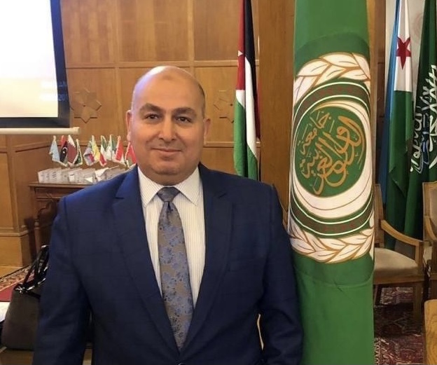 التهنئة لخبير الملكية الفكرية أيمن سعد وزملاءه المجدد لهم ثقة وزير العدل