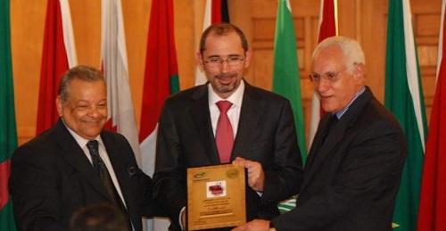 ملتقي المنتجين العرب يكرم وزير الخارجية الأردني معالي ايمن الصفدي.