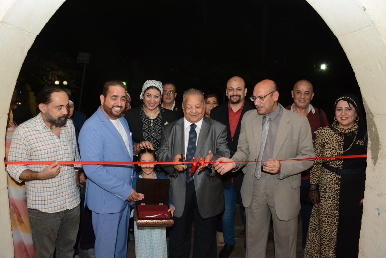 وزير التربية والتعليم السوري يكرم الفائزين بمهرجان الدار البيضاء