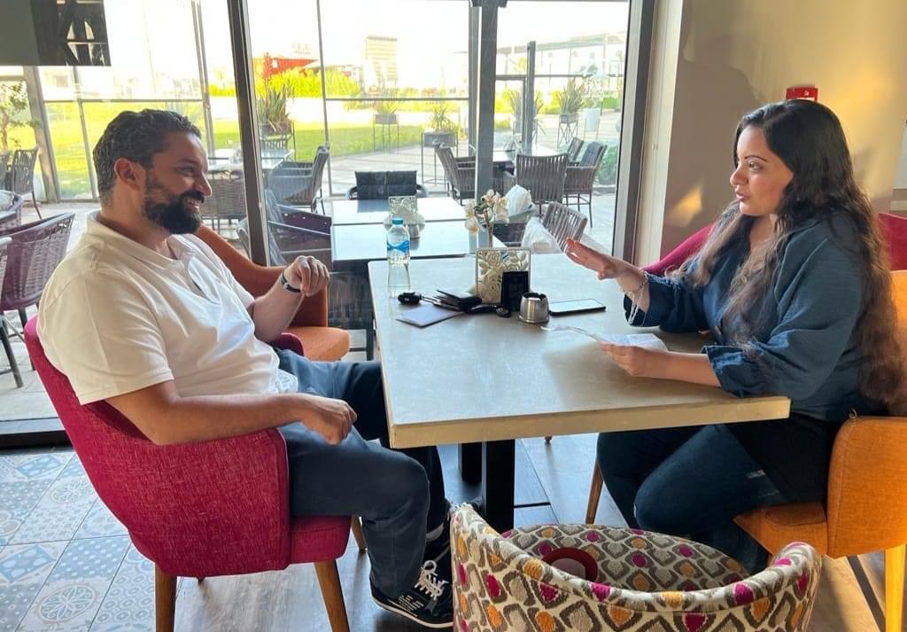 علا رضوان تكتب: كشف مستعجل.. كوميديا ناضجة على نار هادئة